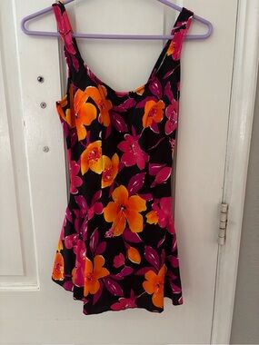Le Cove Floral One Piece Swimdress Size 10 Black Pink Orange Built-In Bra